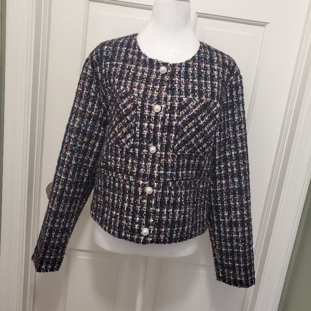 Bagatelle Collection Women's Tweed Jacket/Blazer, Cropped, button front size Sm.